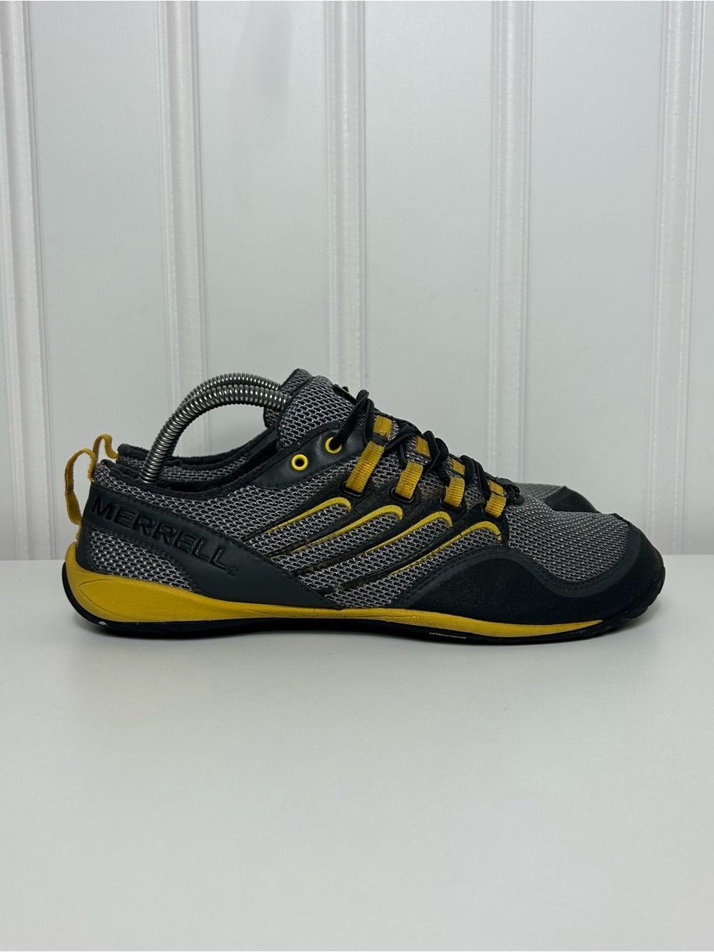 Merrell trail glove smoke grey black Yellow Lightweight barefoot Trail men’s 9